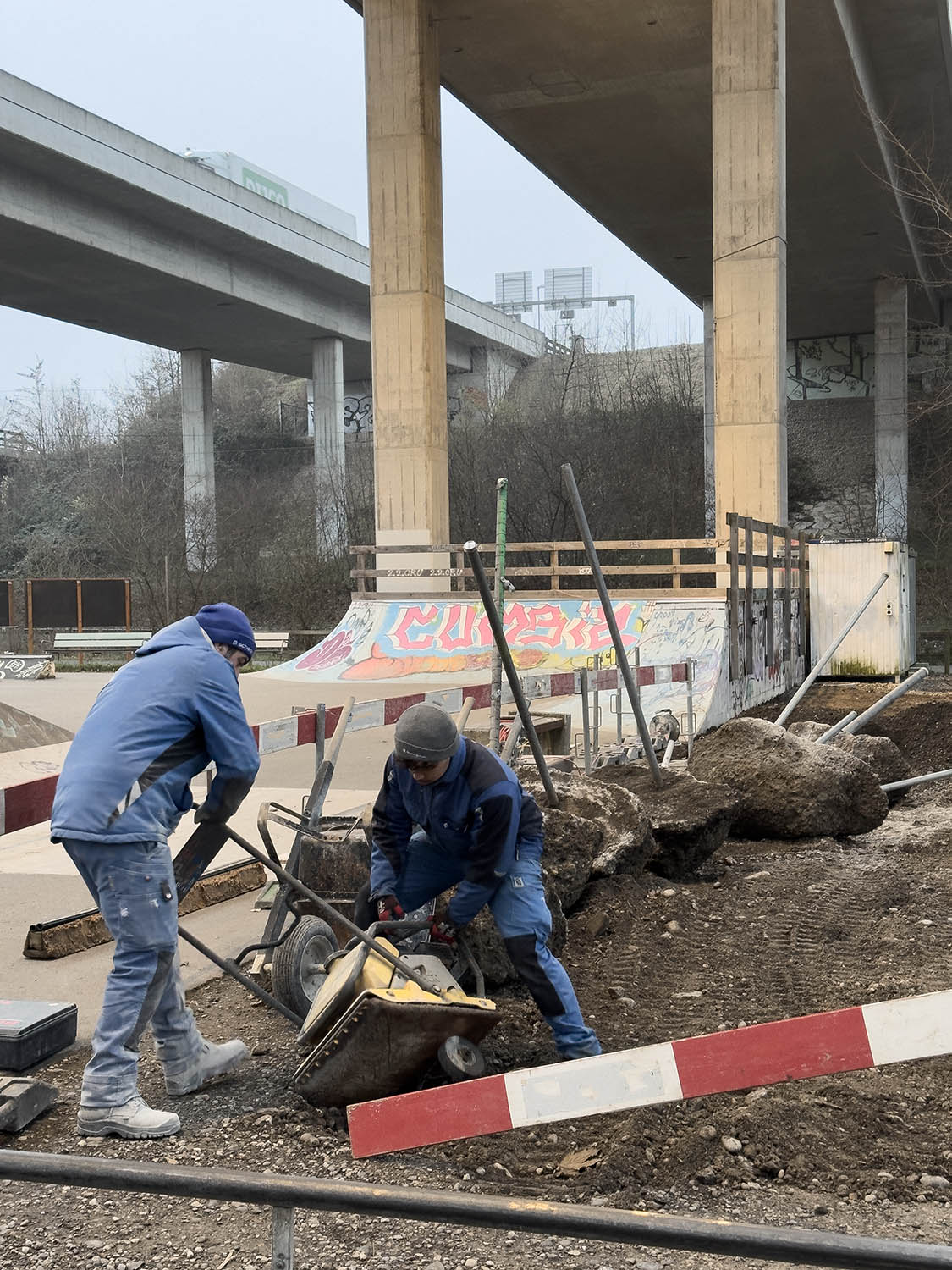 image-36.19094454656446__67.01214614189736