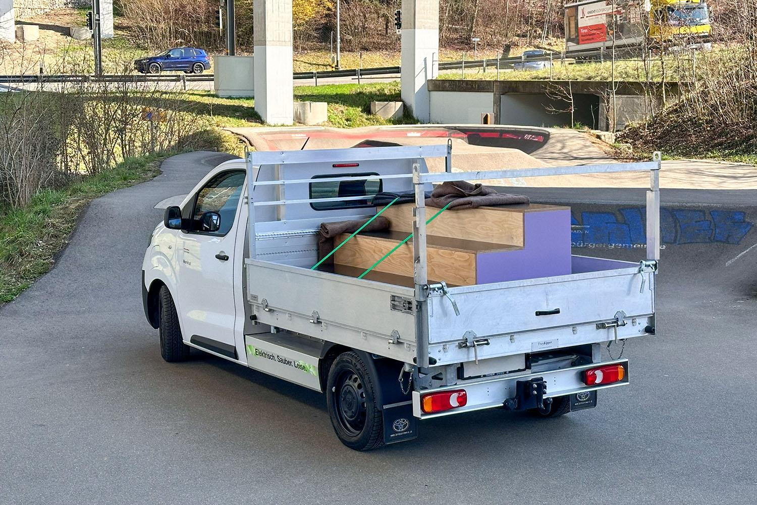 image-52.33006272532709__85.51932008048786